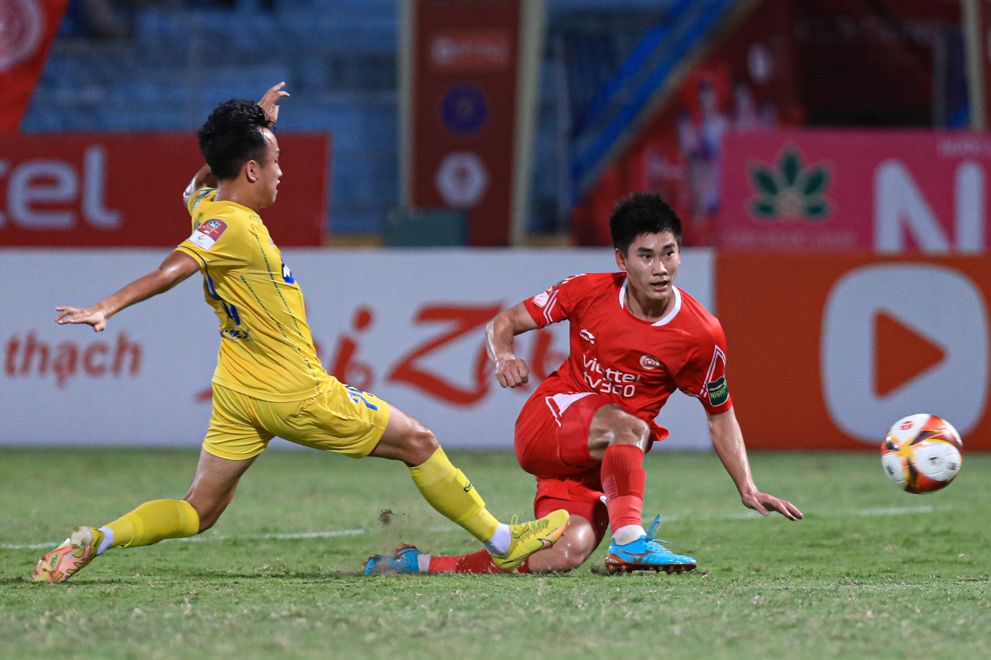 Nhận định soi kèo Sông Lam Nghệ An vs Viettel lúc 18h00 ngày 19/11/2024 nhan-dinh-soi-keo-song-lam-nghe-an-vs-viettel-luc-18h00-ngay-19-11-2024-1